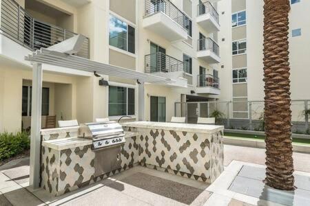 Paradise Cozysuites With Pool And Jacuzzi 11 Phoenix Extérieur photo
